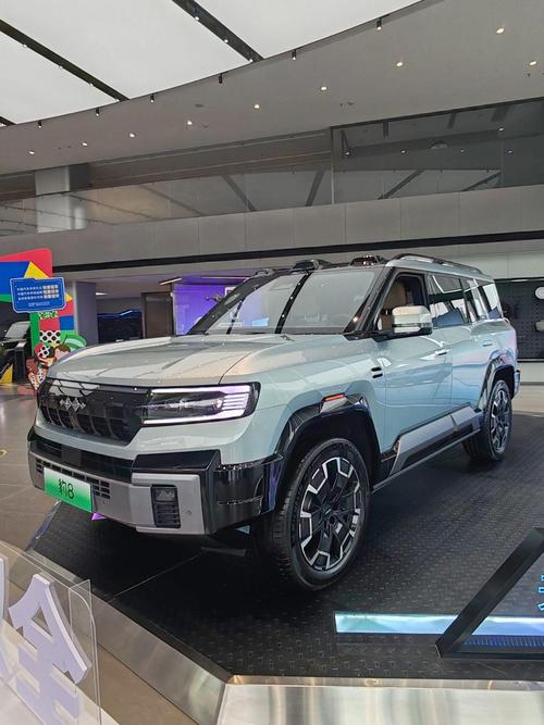 深圳宝安区亿跃阳企业管理咨询比亚迪方程豹硬派越野的爆款，英菲尼迪35周年与你共成长